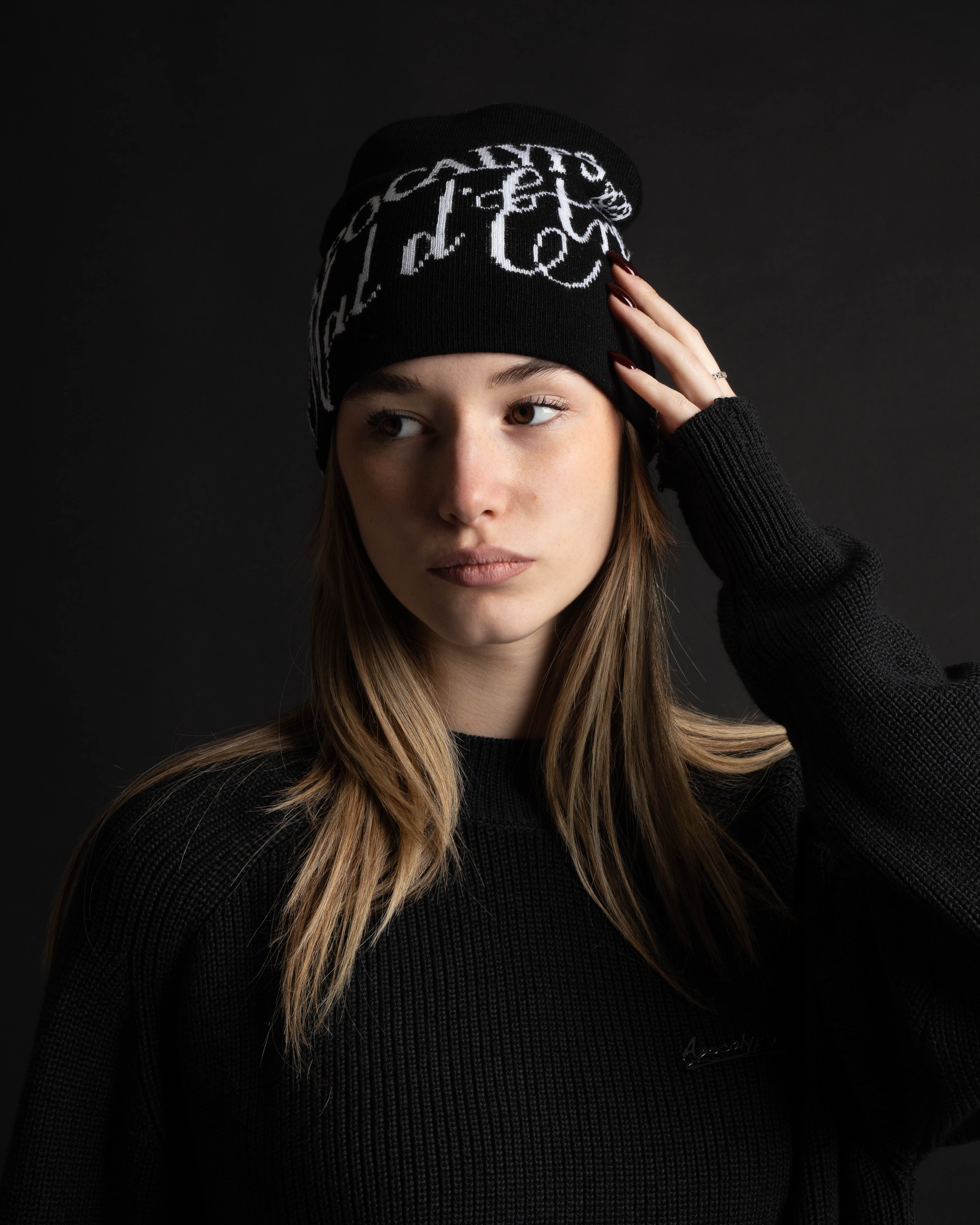 Mal d’être “No Signal” — Beanie Black and White