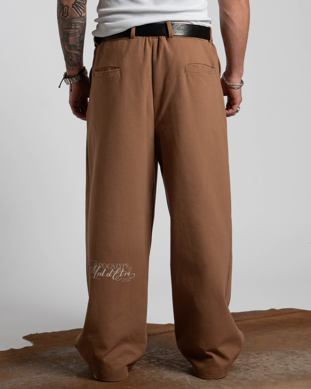 Mal d’être “Fardeau” — Pantaloni Sartoriali in 100% Cotone Punto Milano